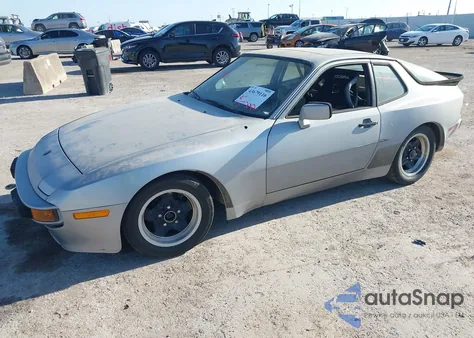 1984 Porsche 944 z USA, uszkodzony, nr VIN WP0AA0948EN455468
